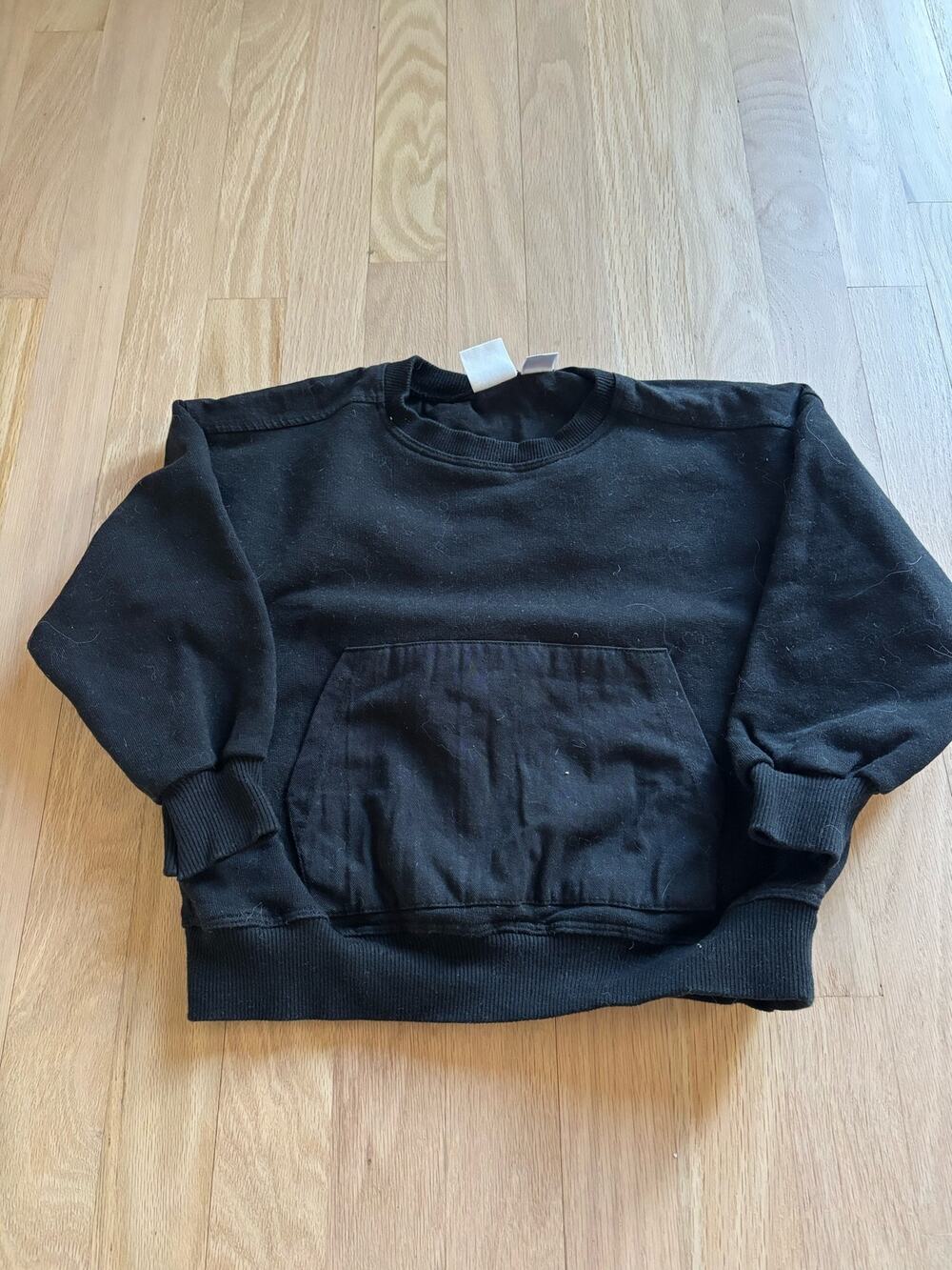 Zara Sweatshirt Black Unisex  4-5 T